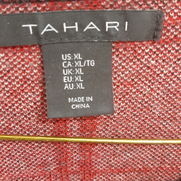 XL Tahari V Neck Sweater - Picture 3 of 3